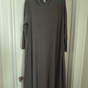 Magnolia Pearl Charcoal Hooded Top